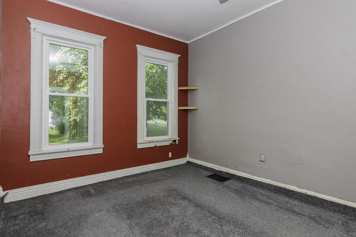 205 West Sherwood Street Decatur, MI 49045 - Photo 10 of 21 Bed 1 A