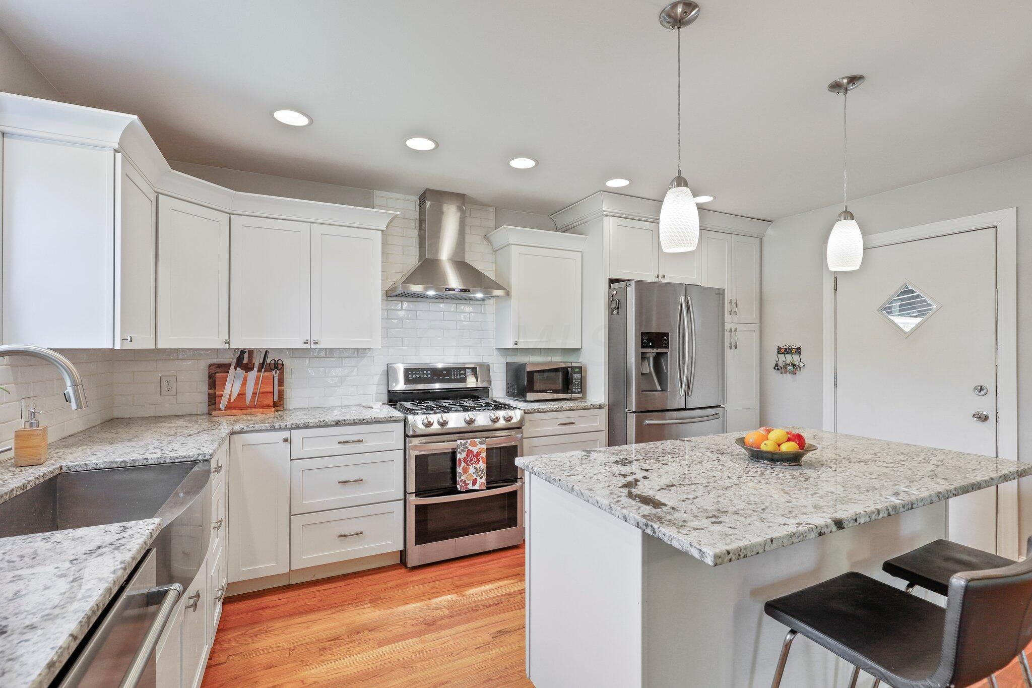 8200 Flint Road Columbus, OH 43235 - Photo 18 of 65 Beautifully Updated Kitchen