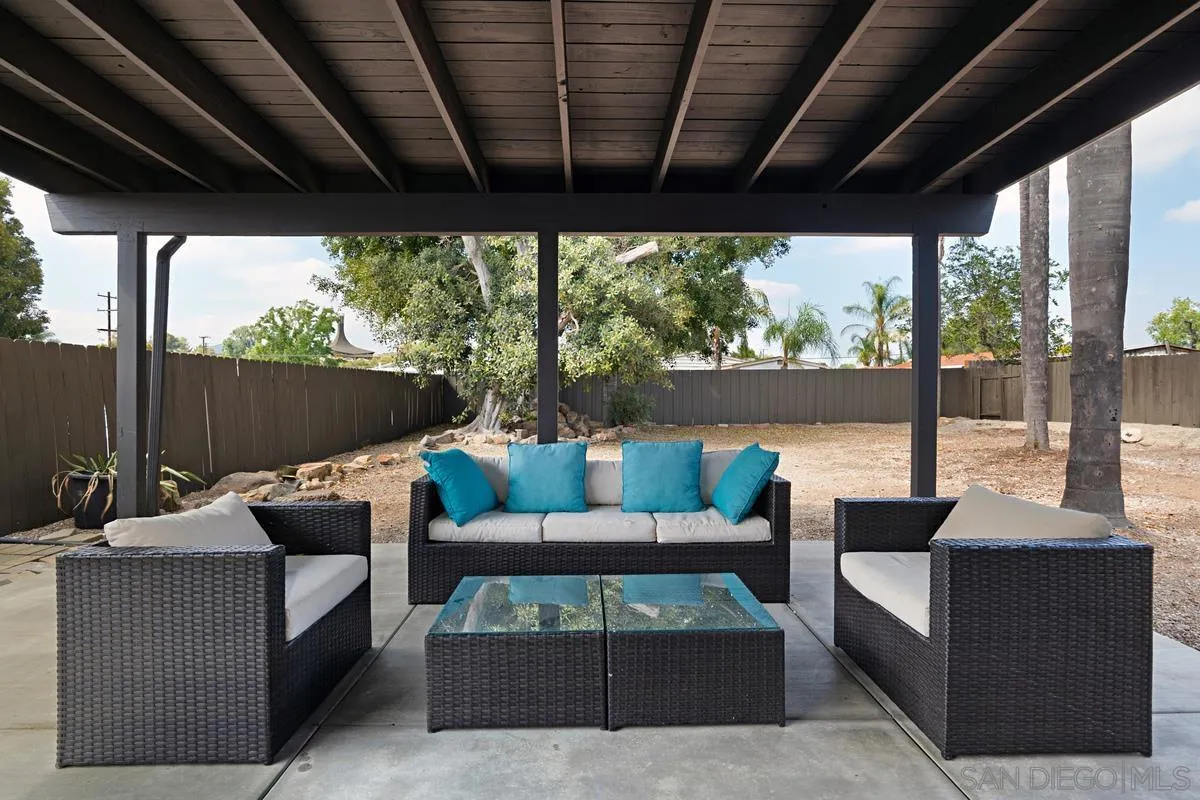 2452 Dryden Road El Cajon, CA 92020 - Photo 11 of 25 Gallery Image 11