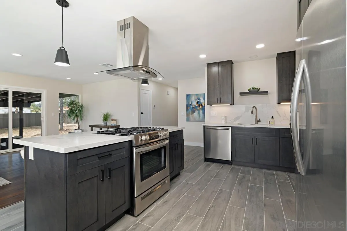 2452 Dryden Road El Cajon, CA 92020 - Photo 4 of 25 Gallery Image 4