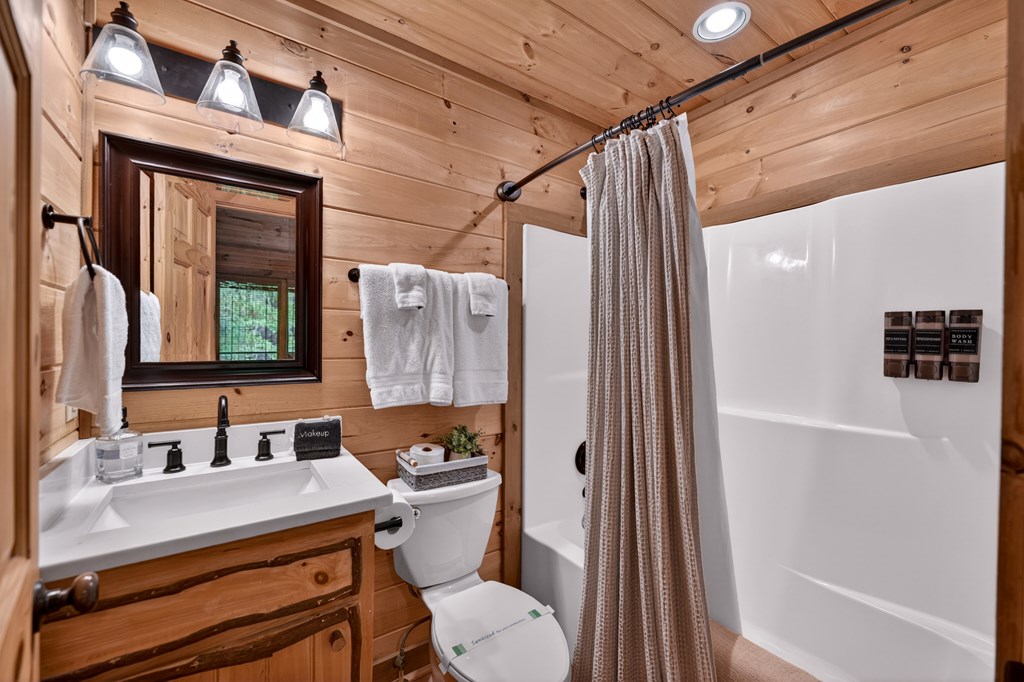 564 Weaver Creek Lane Blue Ridge, GA 30513 - Photo 15 of 37