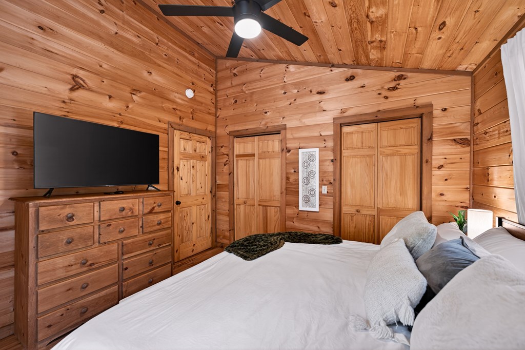 564 Weaver Creek Lane Blue Ridge, GA 30513 - Photo 17 of 37