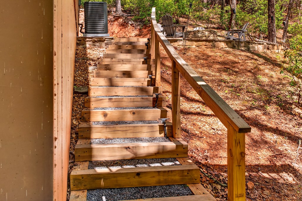 564 Weaver Creek Lane Blue Ridge, GA 30513 - Photo 32 of 37