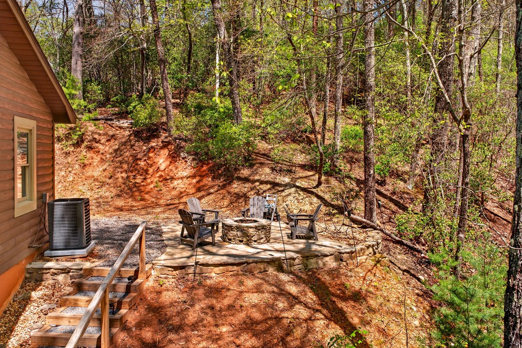 564 Weaver Creek Lane Blue Ridge, GA 30513 - Photo 33 of 37