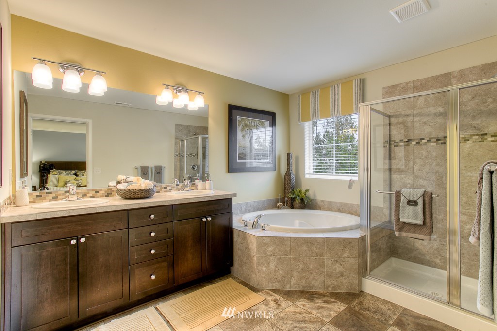 20316 85th Place Northeast, Unit 3 Bothell, WA 98011 - Photo 19 of 24 Gallery Image 19