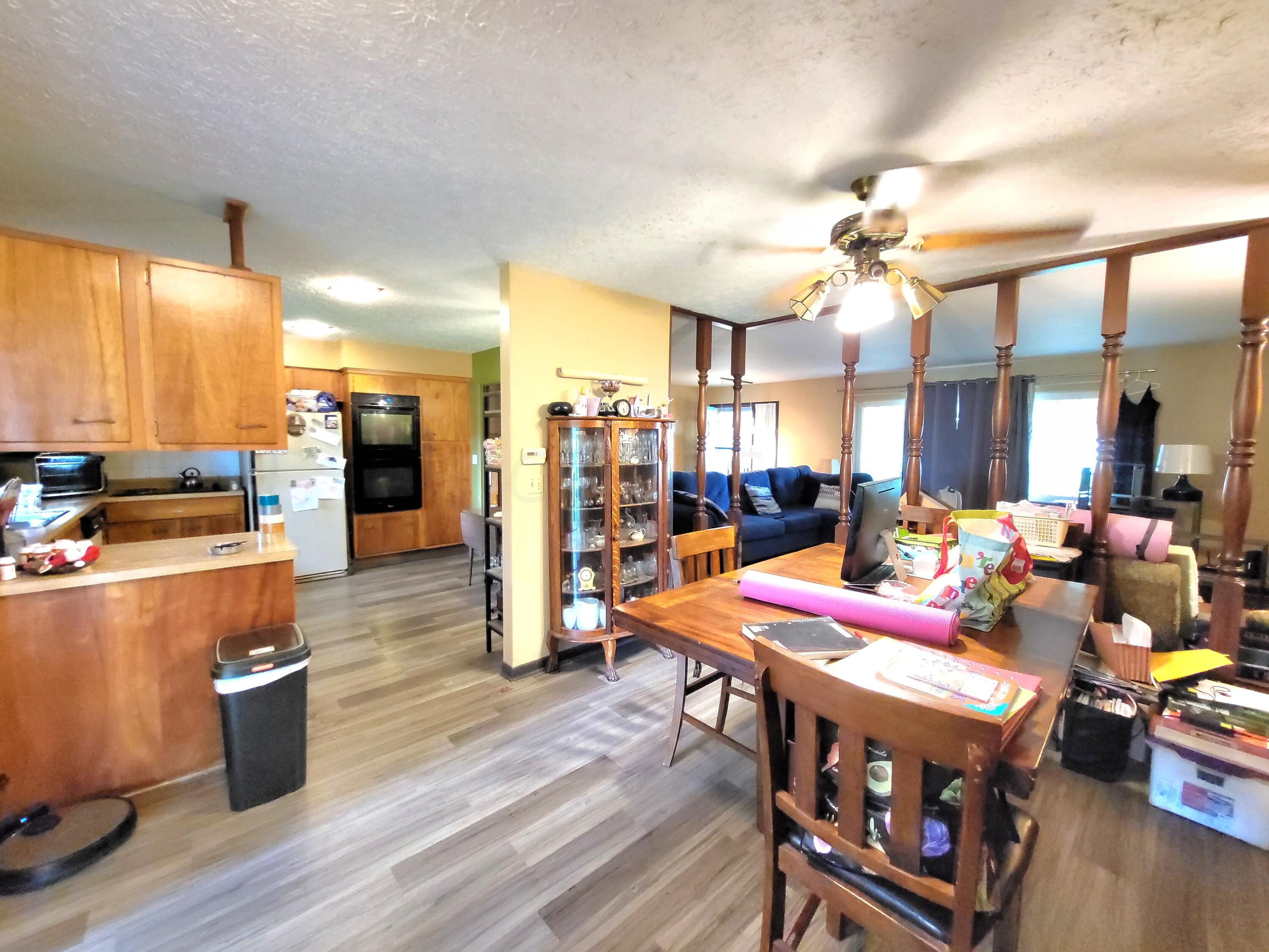 265 Deer Trail Road Reynoldsburg, OH 43068 - Photo 13 of 28 Dining room