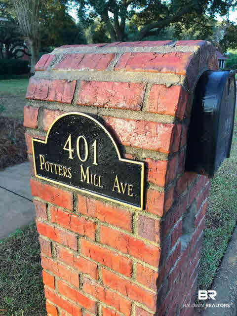 401 Potters Mills Road Daphne, AL 36526 - Photo 28 of 28 For Sale: 401 Potters Mill Avenue, Daphne, AL 36526 Mailbox