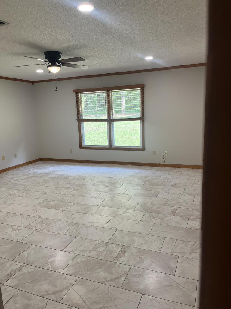 200 South Oak Ridge Drive Enterprise, AL 36330 - Photo 23 of 29 Gallery Image 23