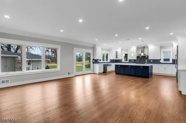 $1,825,000 | 10 Nancy Lane, Bernards, NJ 07920