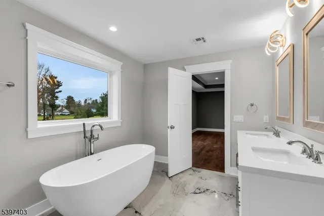 $1,825,000 | 10 Nancy Lane, Bernards, NJ 07920