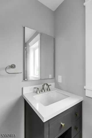 $1,825,000 | 10 Nancy Lane, Bernards, NJ 07920