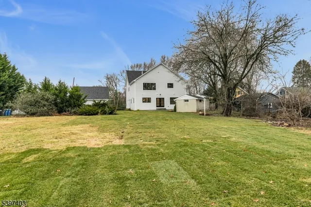 $1,825,000 | 10 Nancy Lane, Bernards, NJ 07920