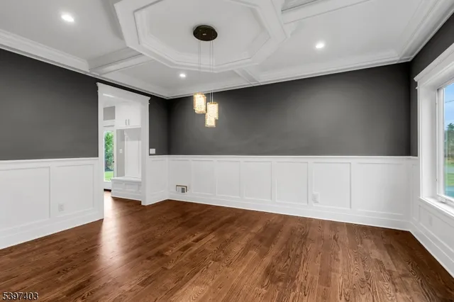 $1,825,000 | 10 Nancy Lane, Bernards, NJ 07920