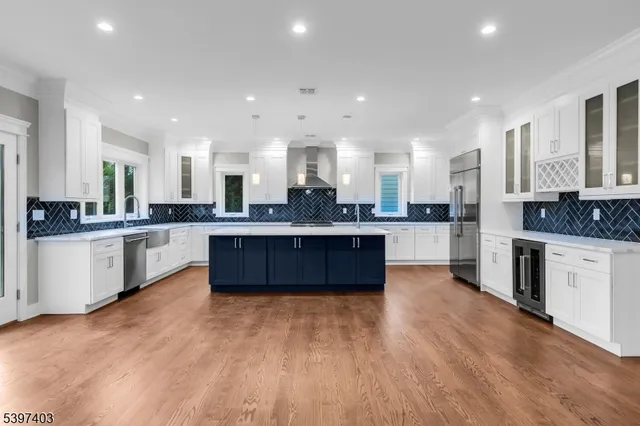 $1,825,000 | 10 Nancy Lane, Bernards, NJ 07920