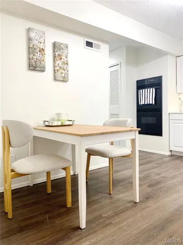 $239,900 | 539 Coeur De Royale Drive, Unit 105, Creve Coeur, MO 63141