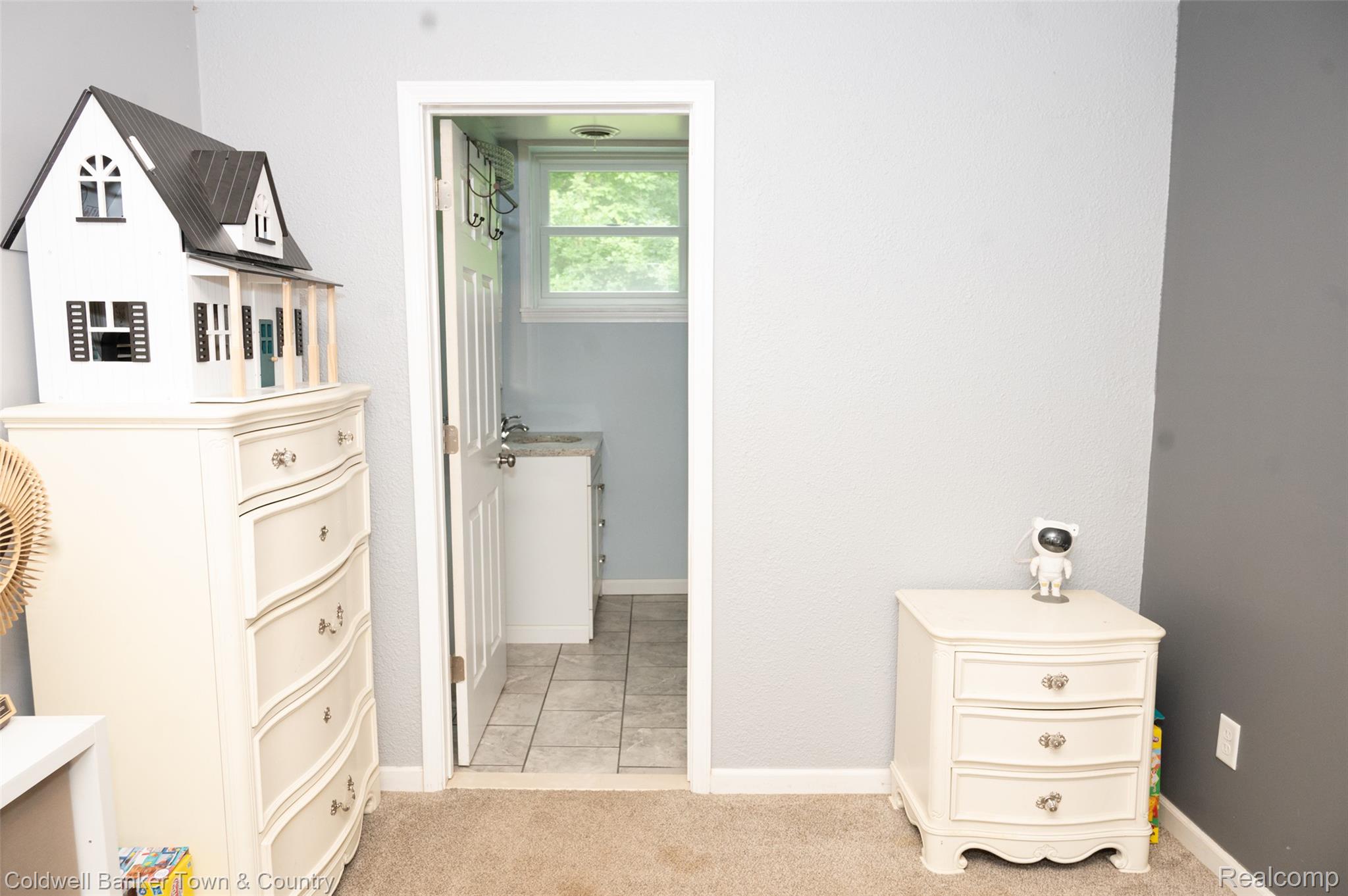 6150 North Fleming Road Howell, MI 48855 - Photo 17 of 23 mcphoto-14.jpg
