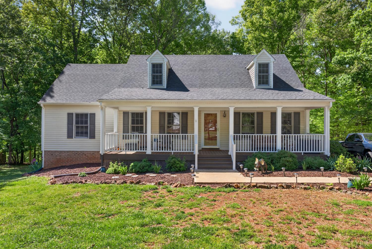 261 Blue Ridge Lane Amherst, VA 24521 - Photo 1 of 81
