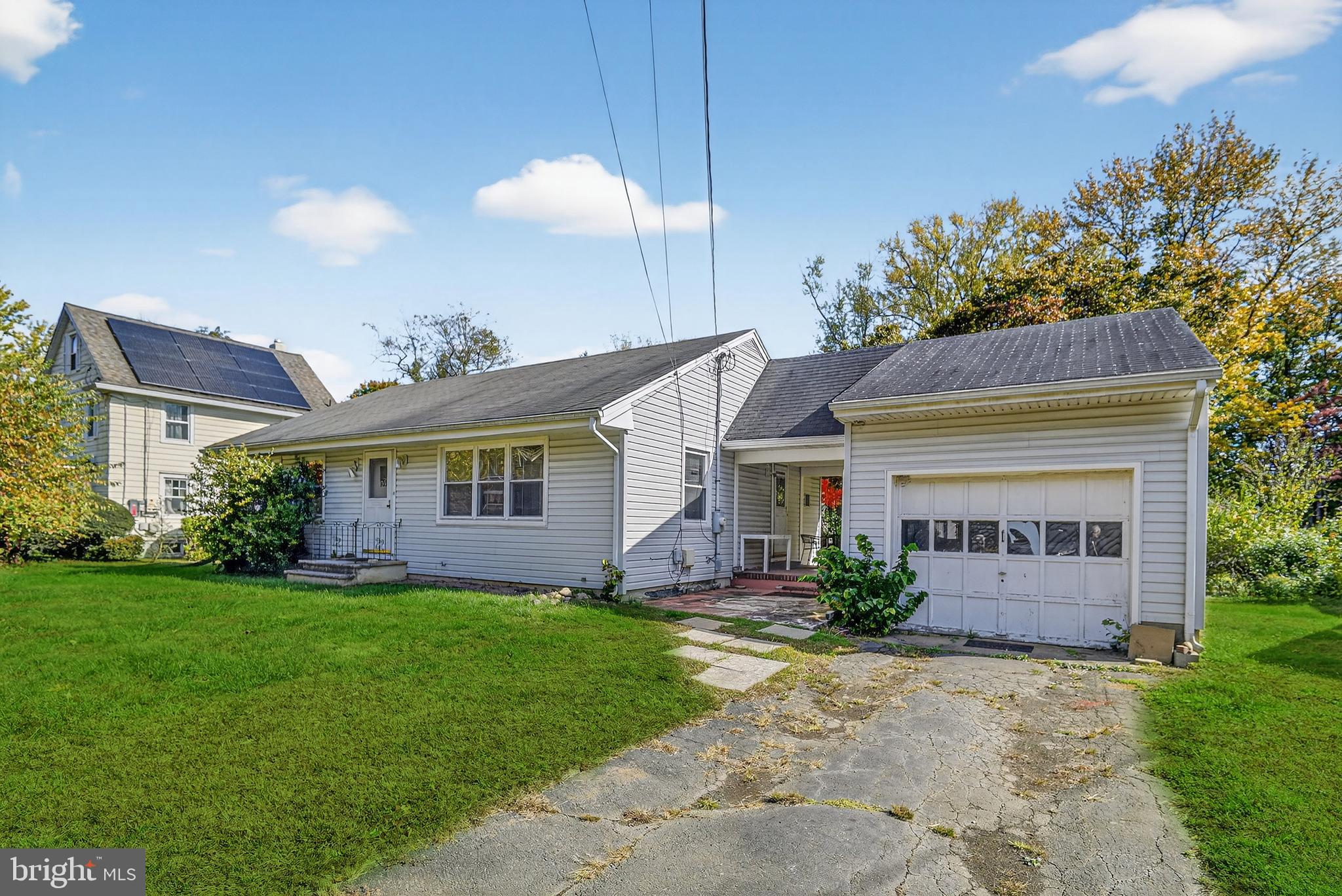 103 Harris Road Princeton Junction, NJ 08550 - Photo 2 of 20 Gallery Image 2