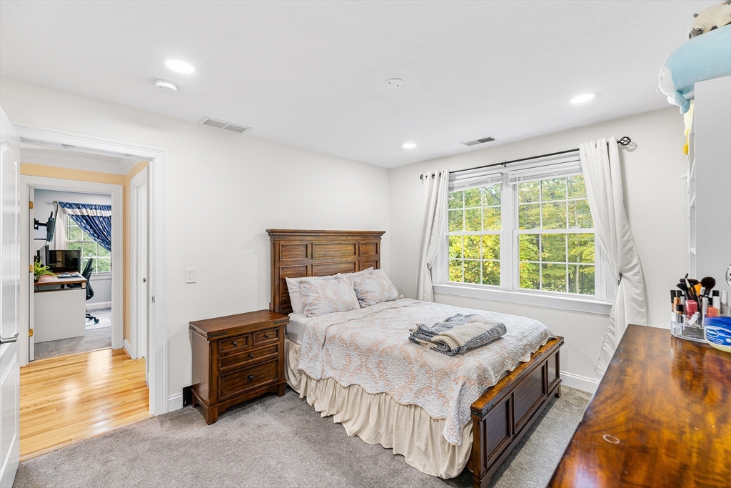 71 Bay Path Road Charlton, MA 01507 - Photo 16 of 30