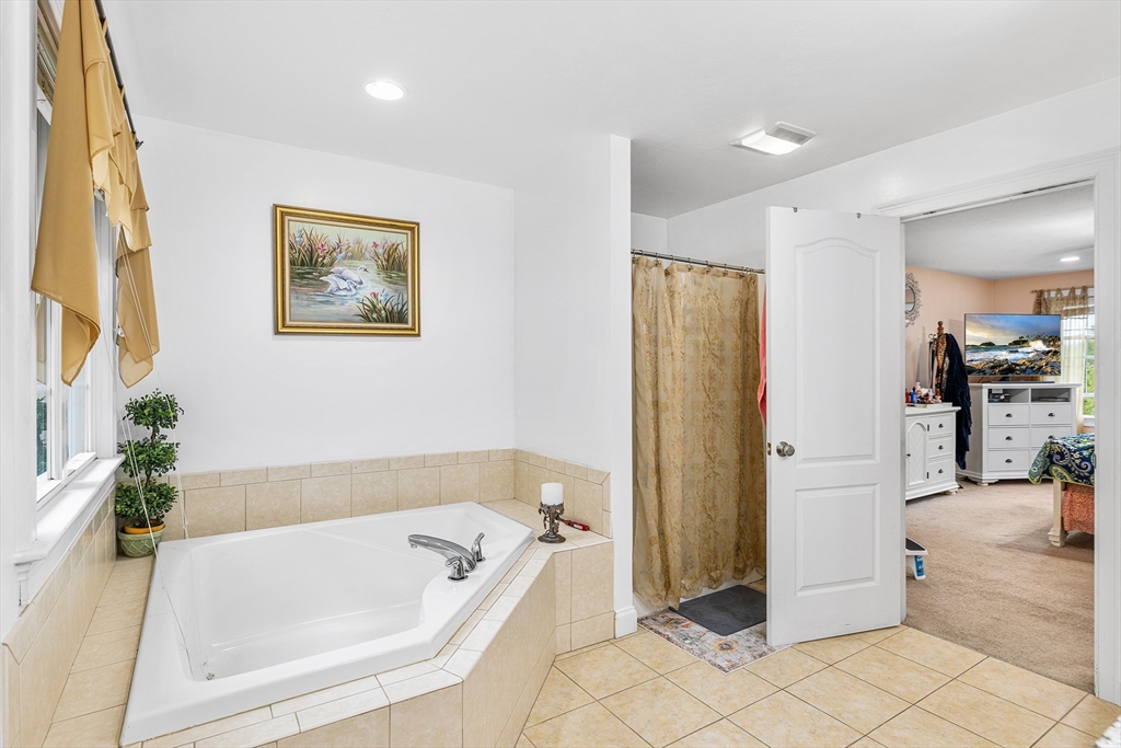 71 Bay Path Road Charlton, MA 01507 - Photo 20 of 30