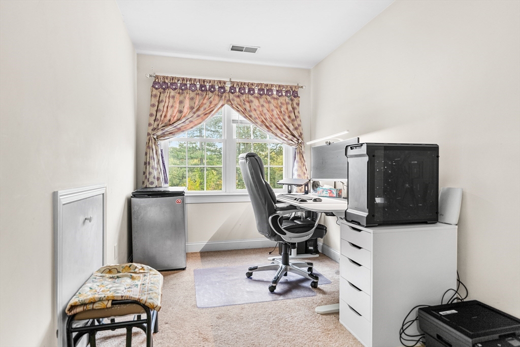 71 Bay Path Road Charlton, MA 01507 - Photo 23 of 30