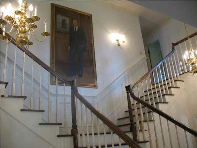 508 Smith-Carr Road Canton, MS 39046 - Photo 4 of 16 Grand double staircase at front entry