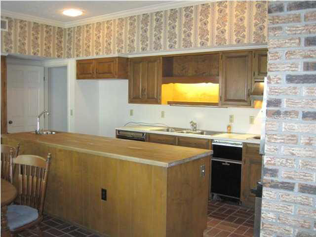 508 Smith-Carr Road Canton, MS 39046 - Photo 8 of 16 Main kitchen