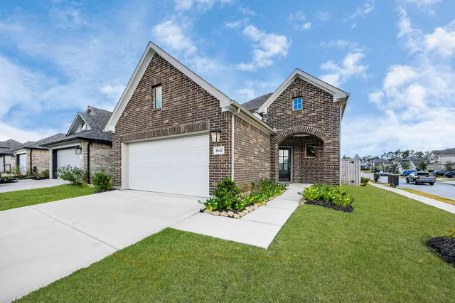 $2,200 | 1642 Portia Lane, Conroe, TX 77301