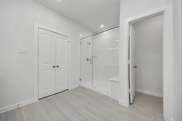 a view of bathroom with shower