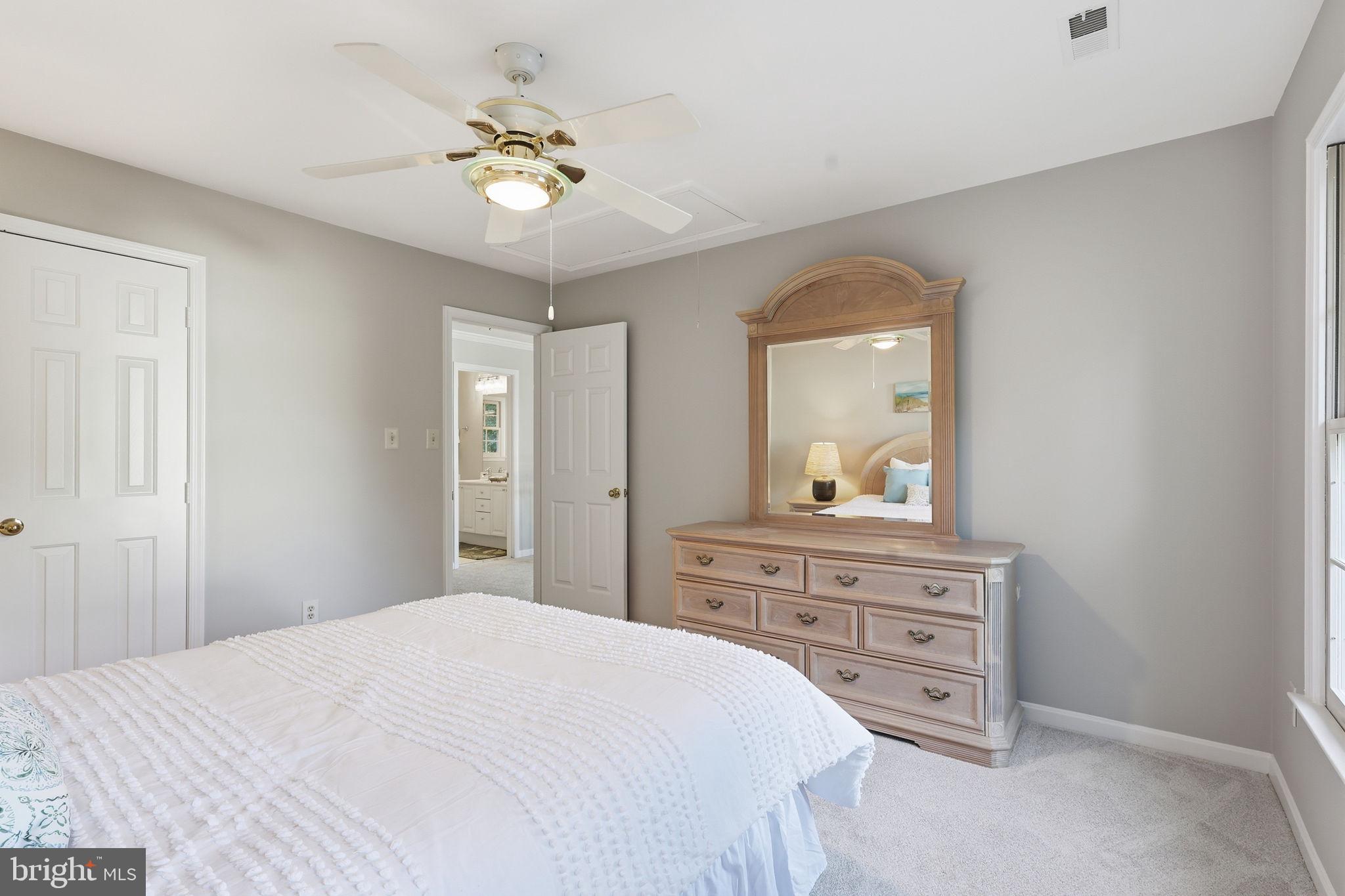 8556 Hooes Road Springfield, VA 22153 - Photo 32 of 57