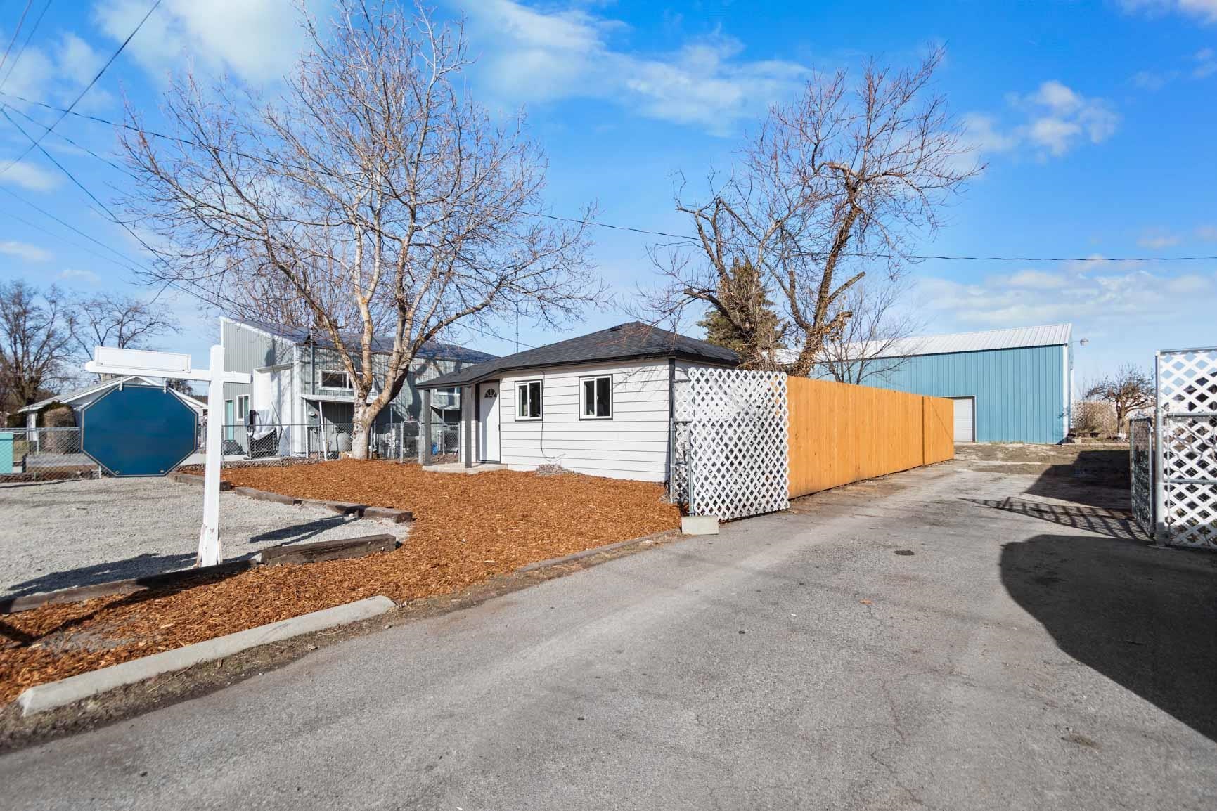 3128 North Fowler Road Spokane, WA 99206 - Photo 3 of 32