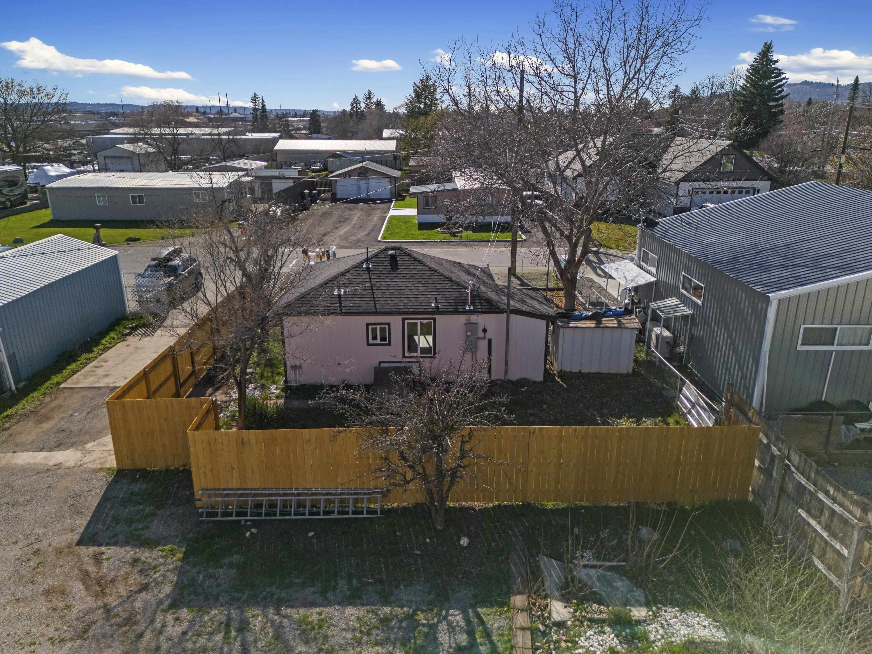 3128 North Fowler Road Spokane, WA 99206 - Photo 7 of 32
