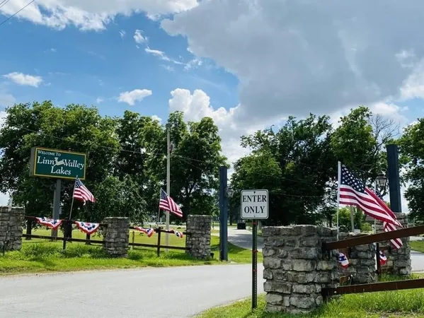 $5,000 | 174 Holiday Drive, Linn Valley, KS 66040