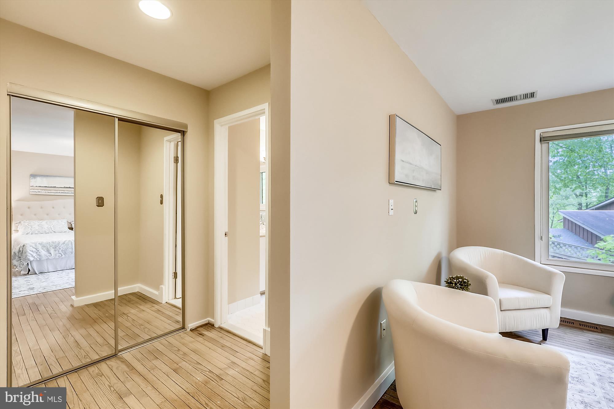 6604 Persimmon Tree Road Bethesda, MD 20817 - Photo 20 of 53 Upper Level Master Bedroom Nook