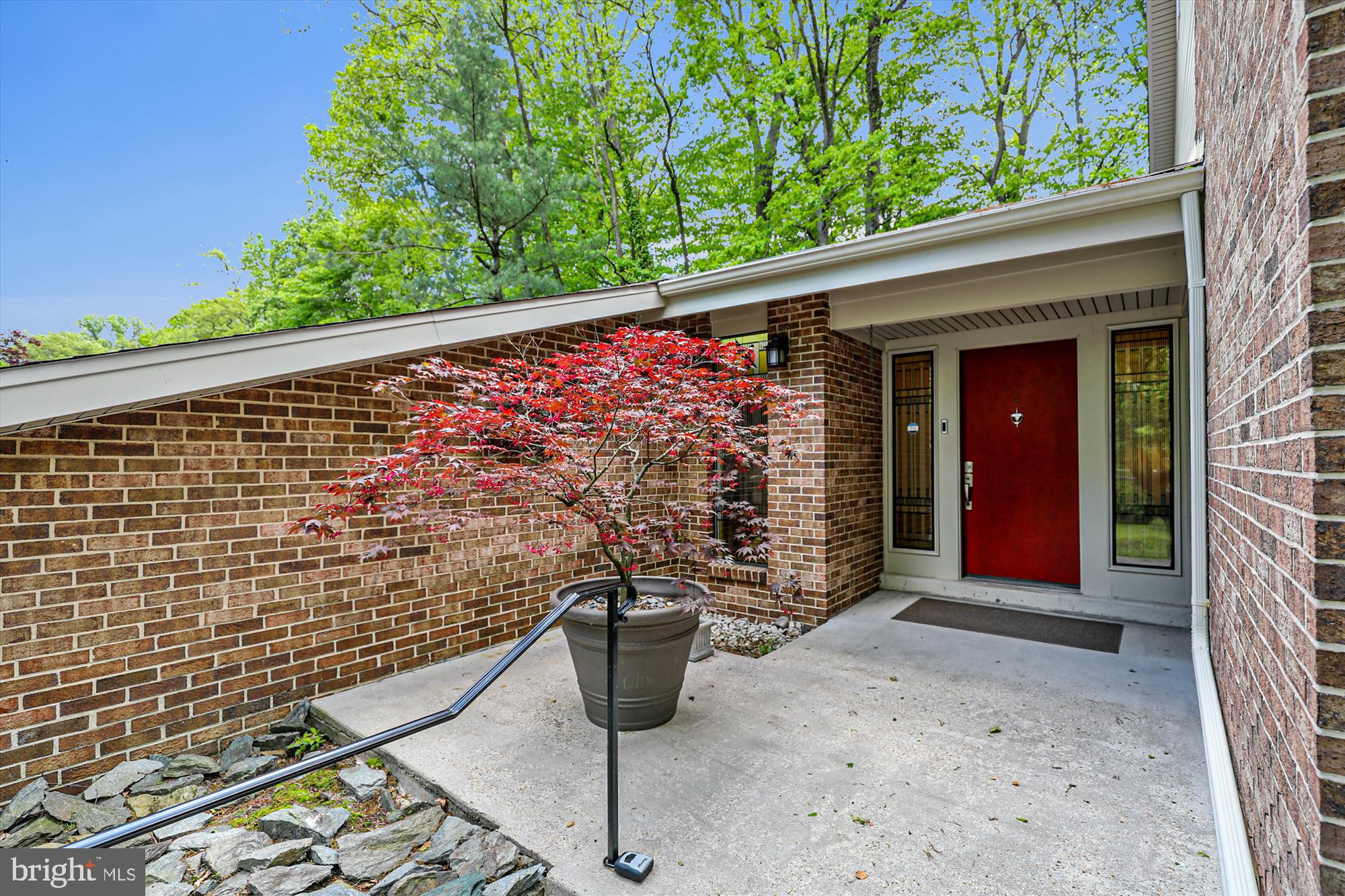 6604 Persimmon Tree Road Bethesda, MD 20817 - Photo 3 of 53 Porch