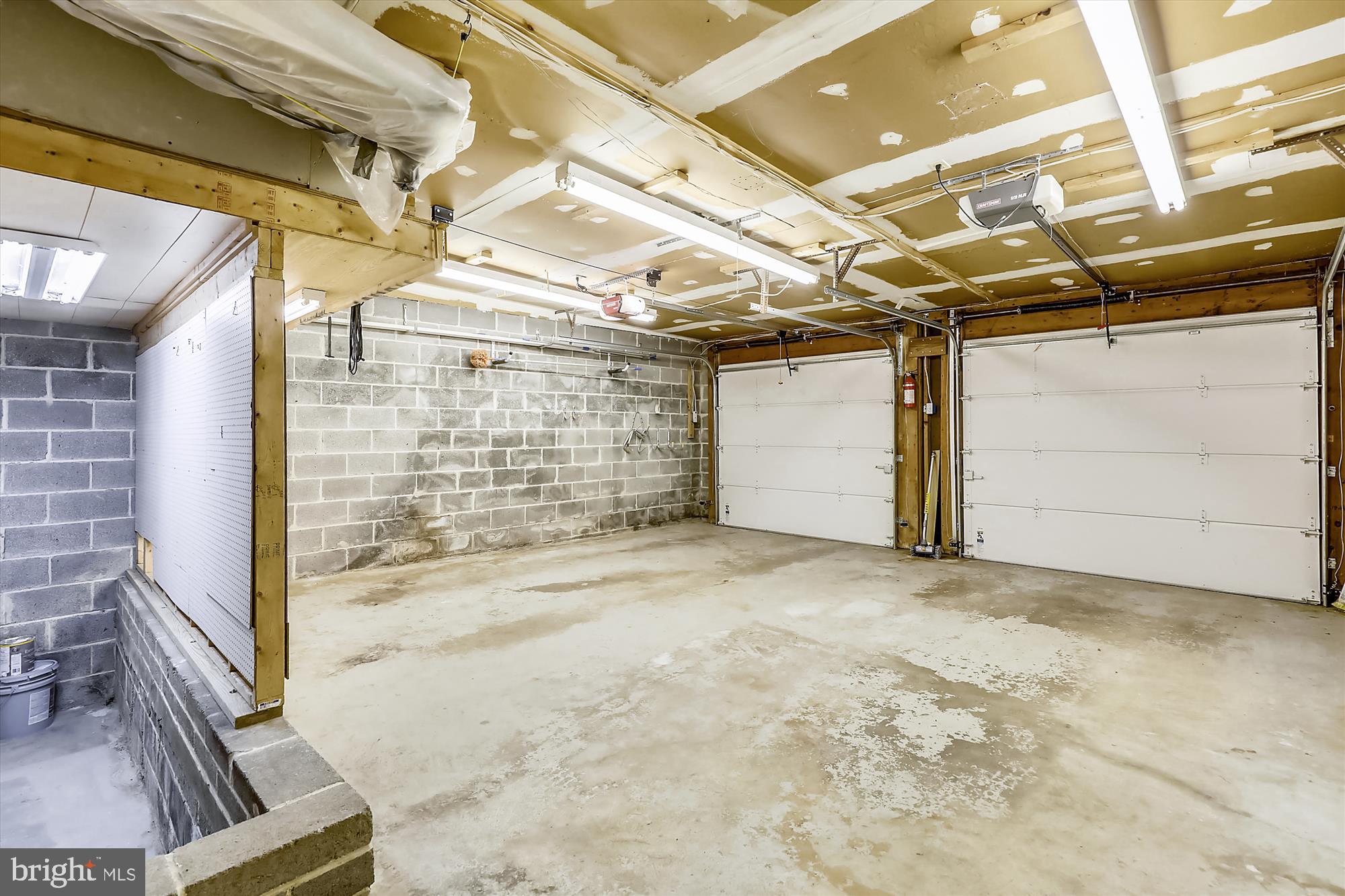 6604 Persimmon Tree Road Bethesda, MD 20817 - Photo 45 of 53 Garage