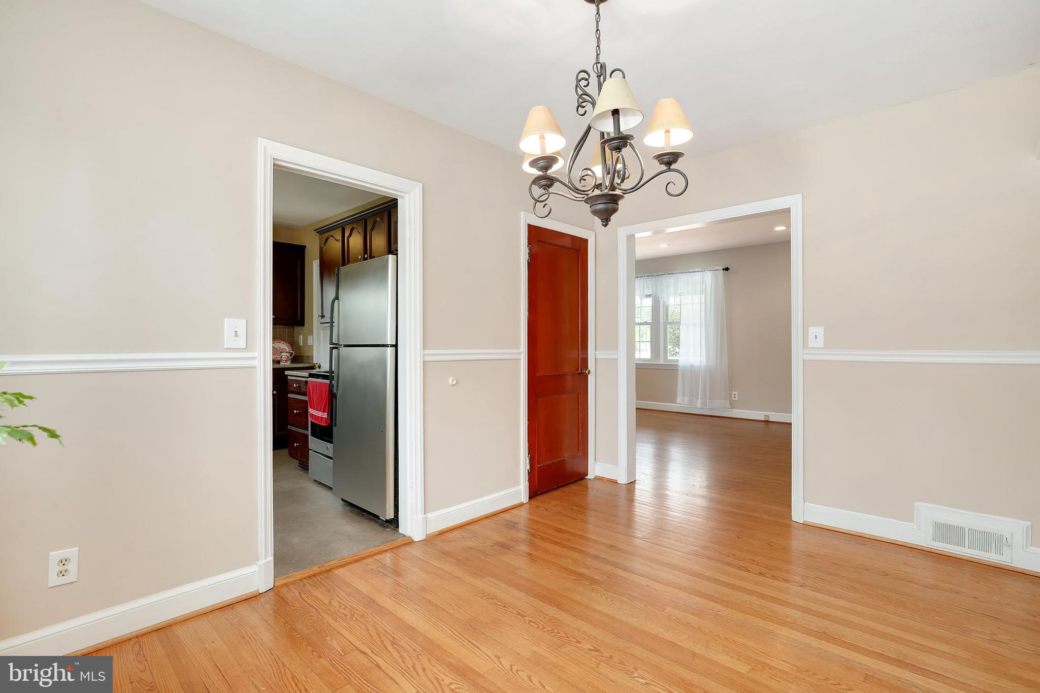 23310 Ridge Road Germantown, MD 20876 - Photo 8 of 30 Gallery Image 8