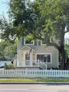 $1,890 | 233 West 12 Mile Road, Royal Oak, MI 48073