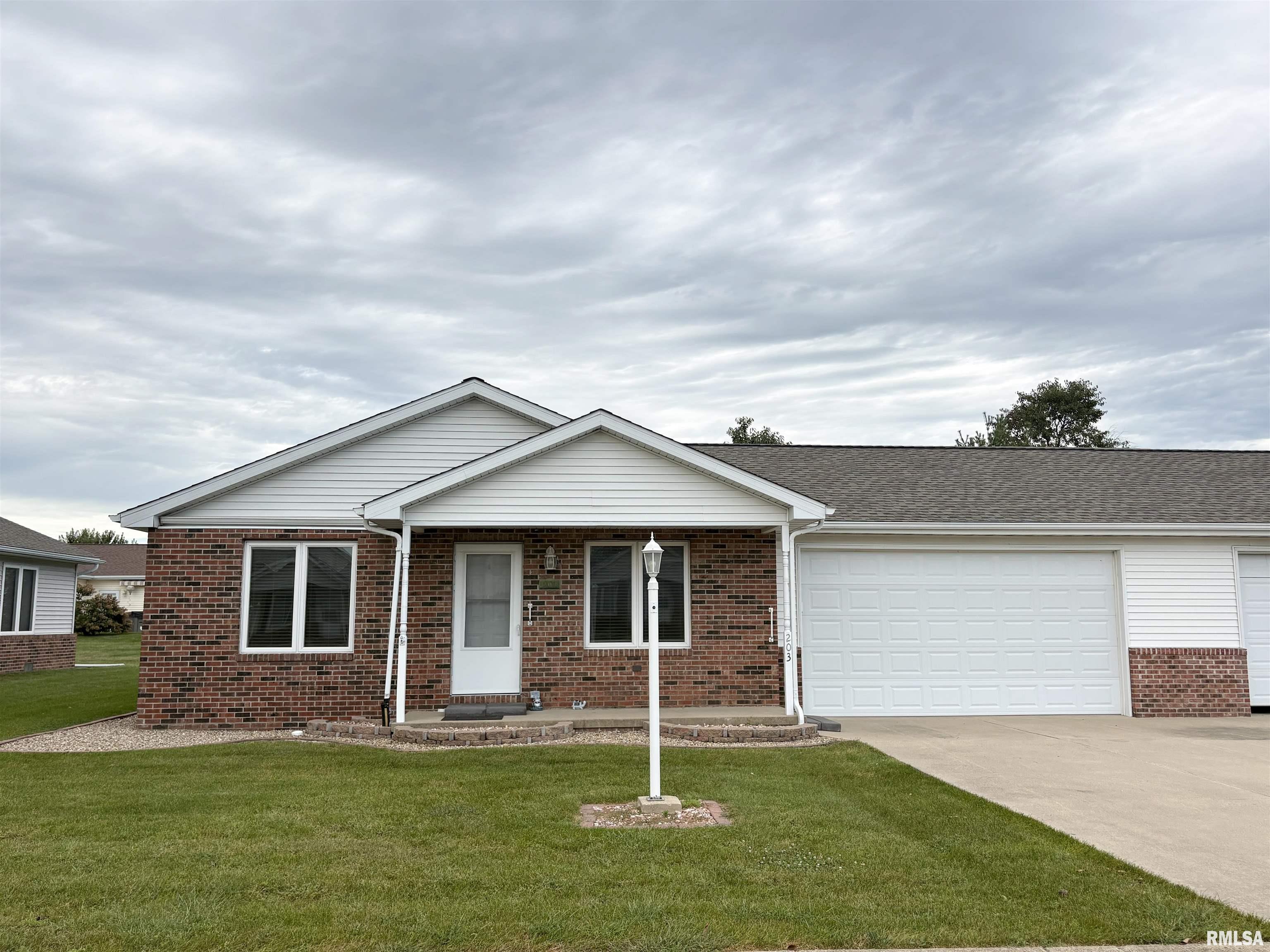 203 Easy Street Washington, IL 61571 - Photo 1 of 46 Gallery Image 1