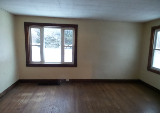 1579 Copas Road Owosso, MI 48867 - Photo 11 of 11 31276887-10.JPG