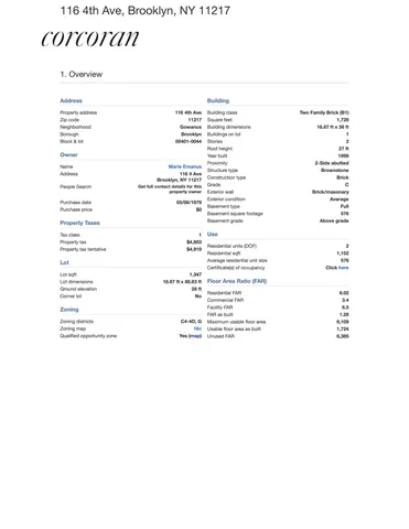 a view of a back yard