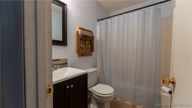 $514,900 | 2859 Twin Rivers Point, Camdenton, MO 65020