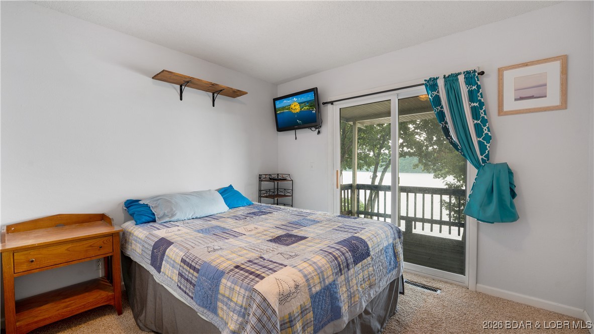 2859 Twin Rivers Point Camdenton, MO 65020 - Photo 17 of 30 Guest Room 1