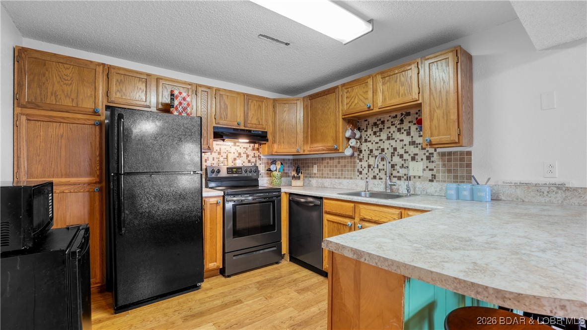 2859 Twin Rivers Point Camdenton, MO 65020 - Photo 7 of 30 Spacious kitchen with lots of cabinets and pantry