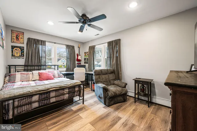 $519,000 | 29 Spindletree Road, Levittown, PA 19056