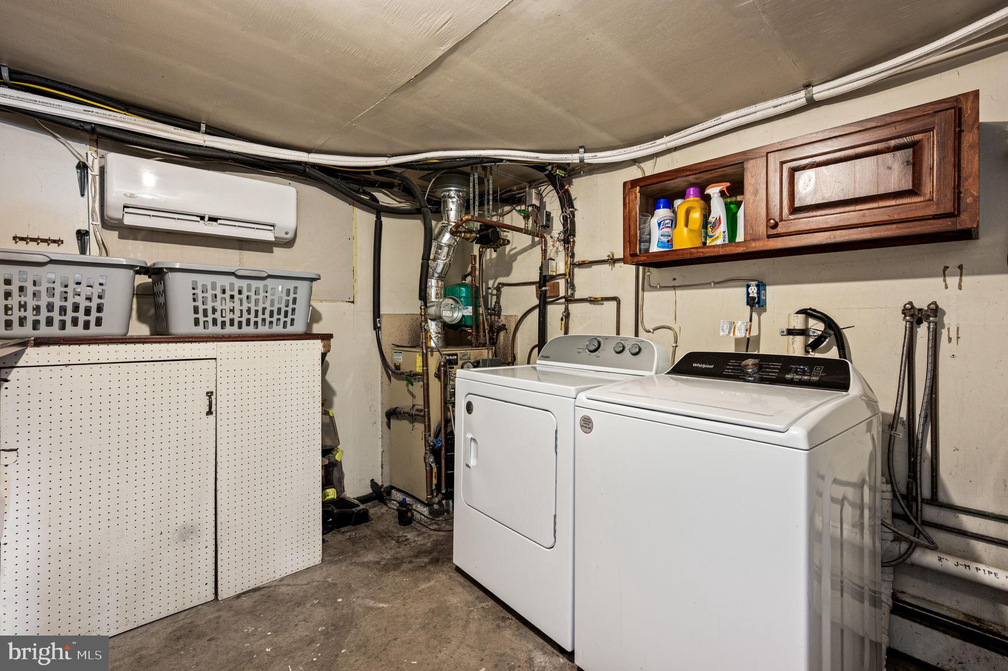 29 Spindletree Road Levittown, PA 19056 - Photo 25 of 29 a utility room with dryer and washer