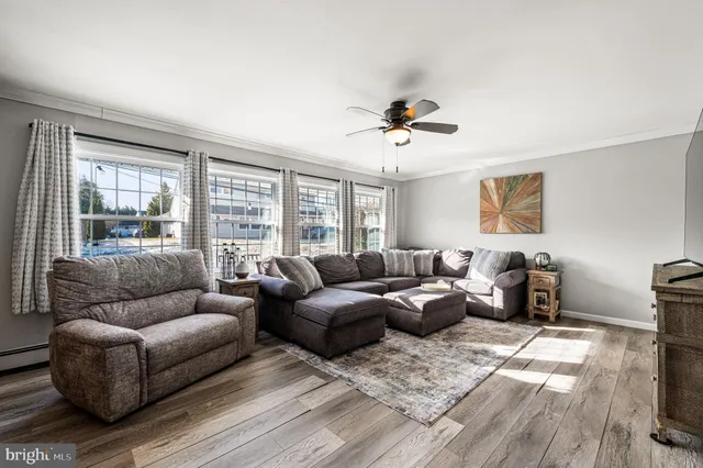 $519,000 | 29 Spindletree Road, Levittown, PA 19056