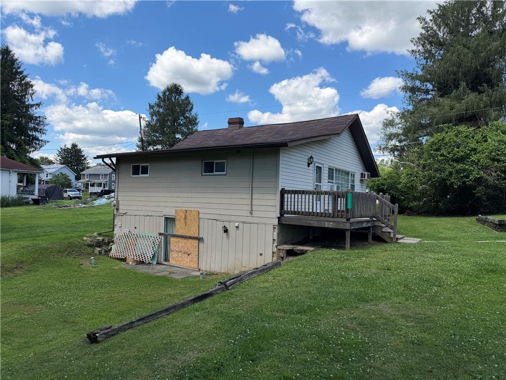 112 Schoolhouse Road Grindstone, PA 15442 - Photo 3 of 23