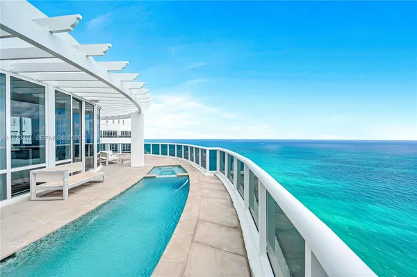 $35,000 | 18101 Collins Avenue, Unit 5509, Sunny Isles Beach, FL 33160