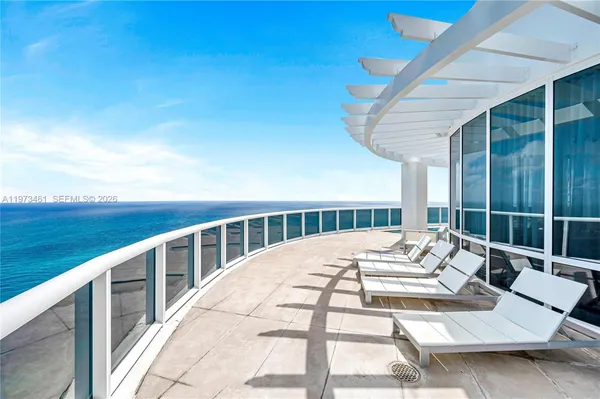 $35,000 | 18101 Collins Avenue, Unit 5509, Sunny Isles Beach, FL 33160